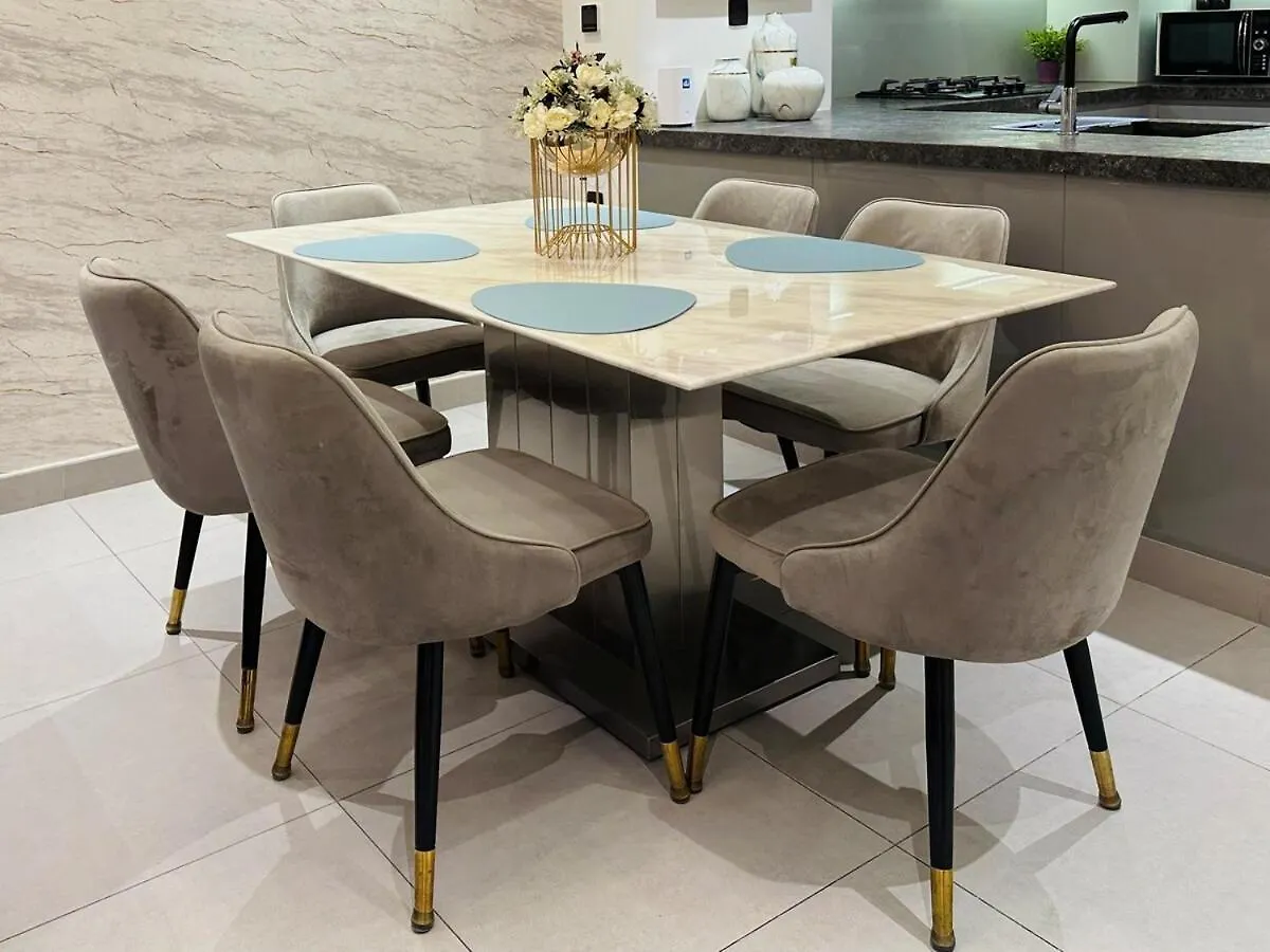 Peaceful 2 Bed Oasis Suite In Jvc Dubai