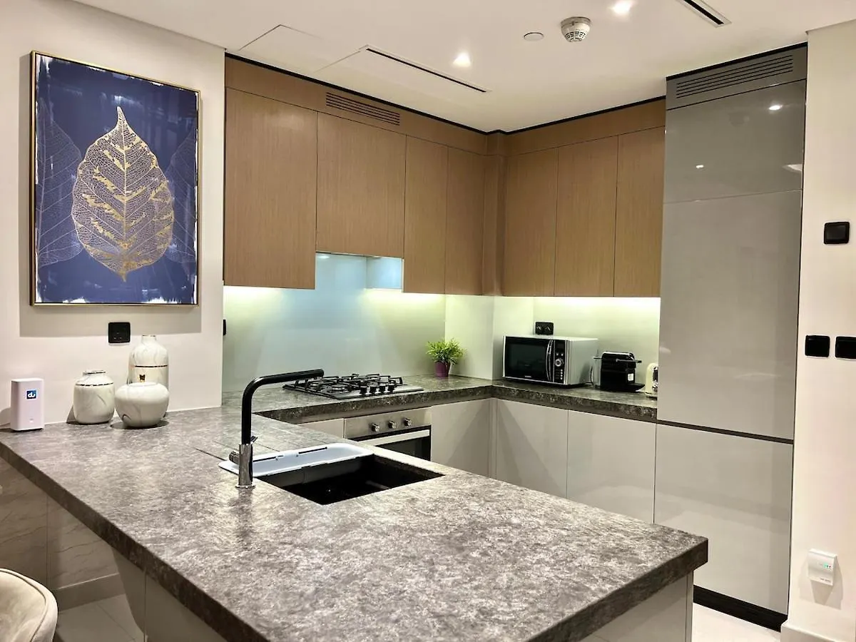 Peaceful 2 Bed Oasis Suite In Jvc Dubai Lägenhet