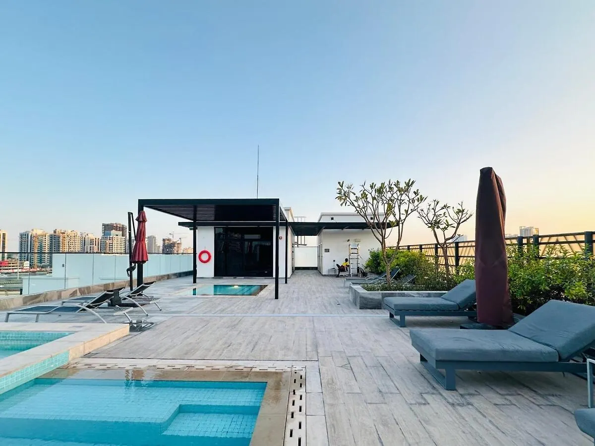 Lägenhet Peaceful 2 Bed Oasis Suite In Jvc Dubai Förenade Arabemiraten