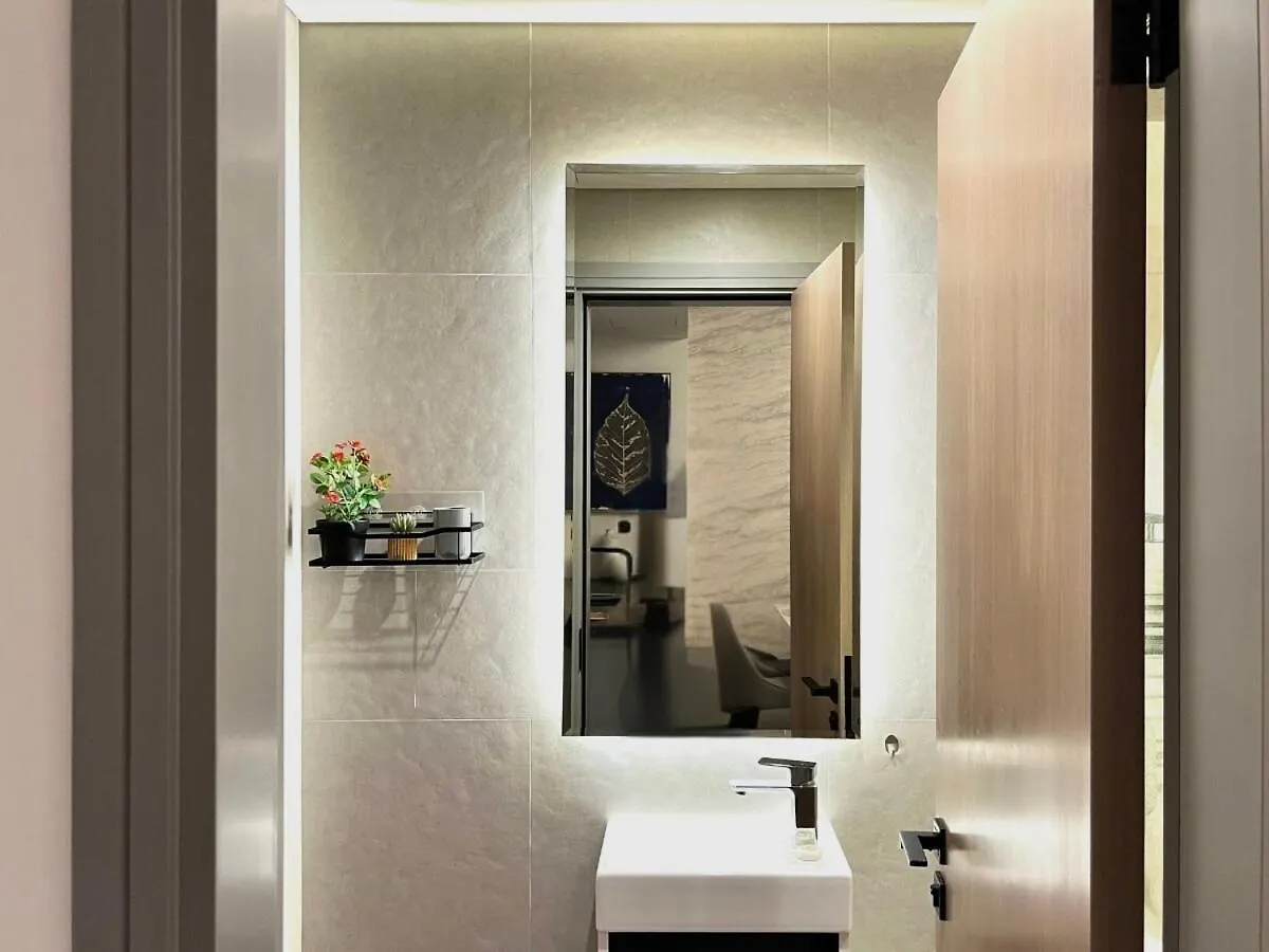 Peaceful 2 Bed Oasis Suite In Jvc Dubai